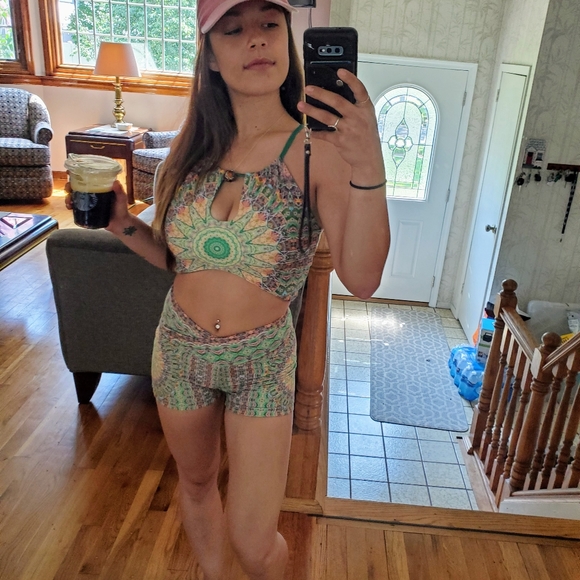 Meet your Posher, Roey - Picture 3 of 11